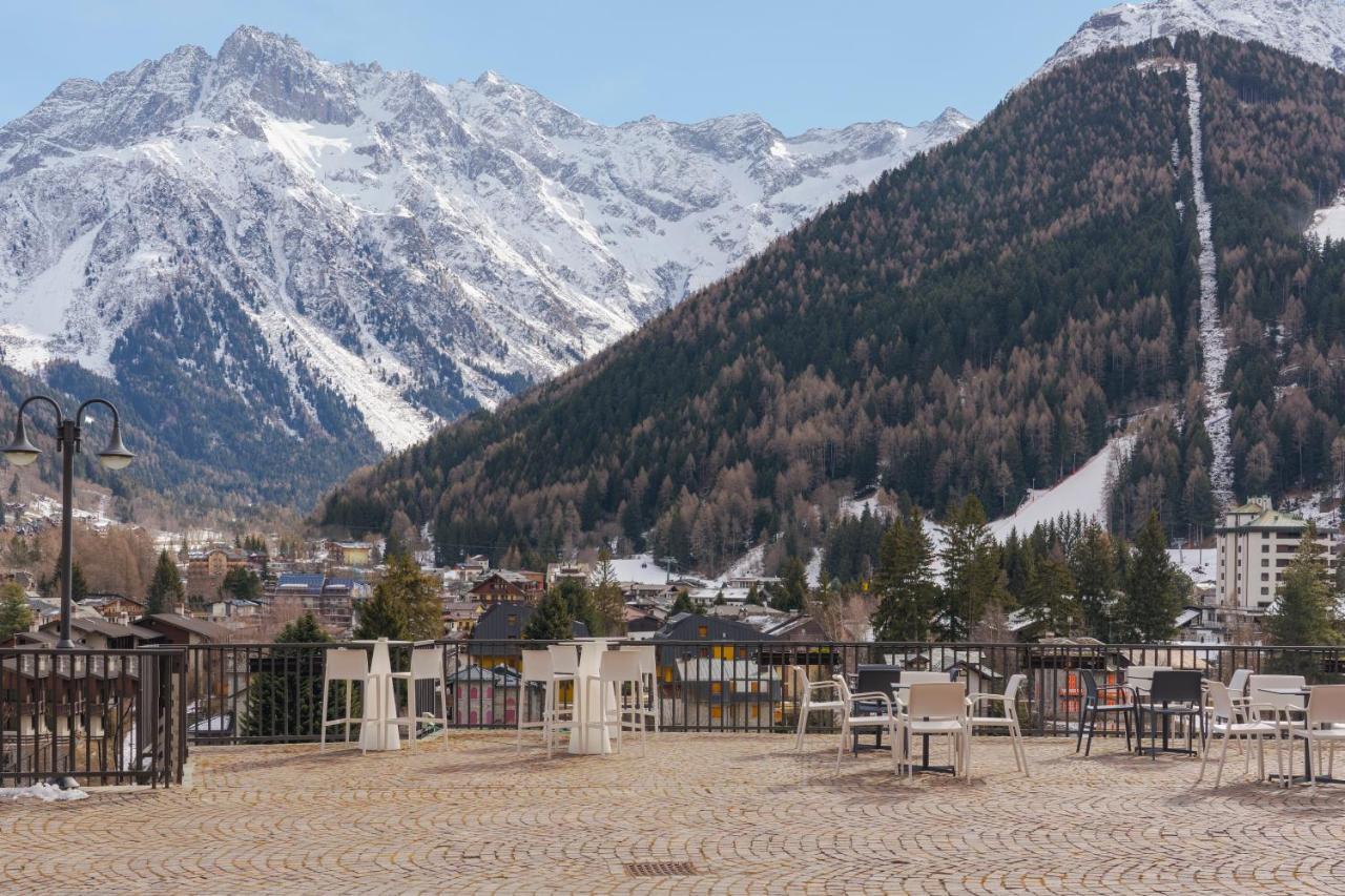 Hotel Garni Cristallo Ponte Di Legno Buitenkant foto